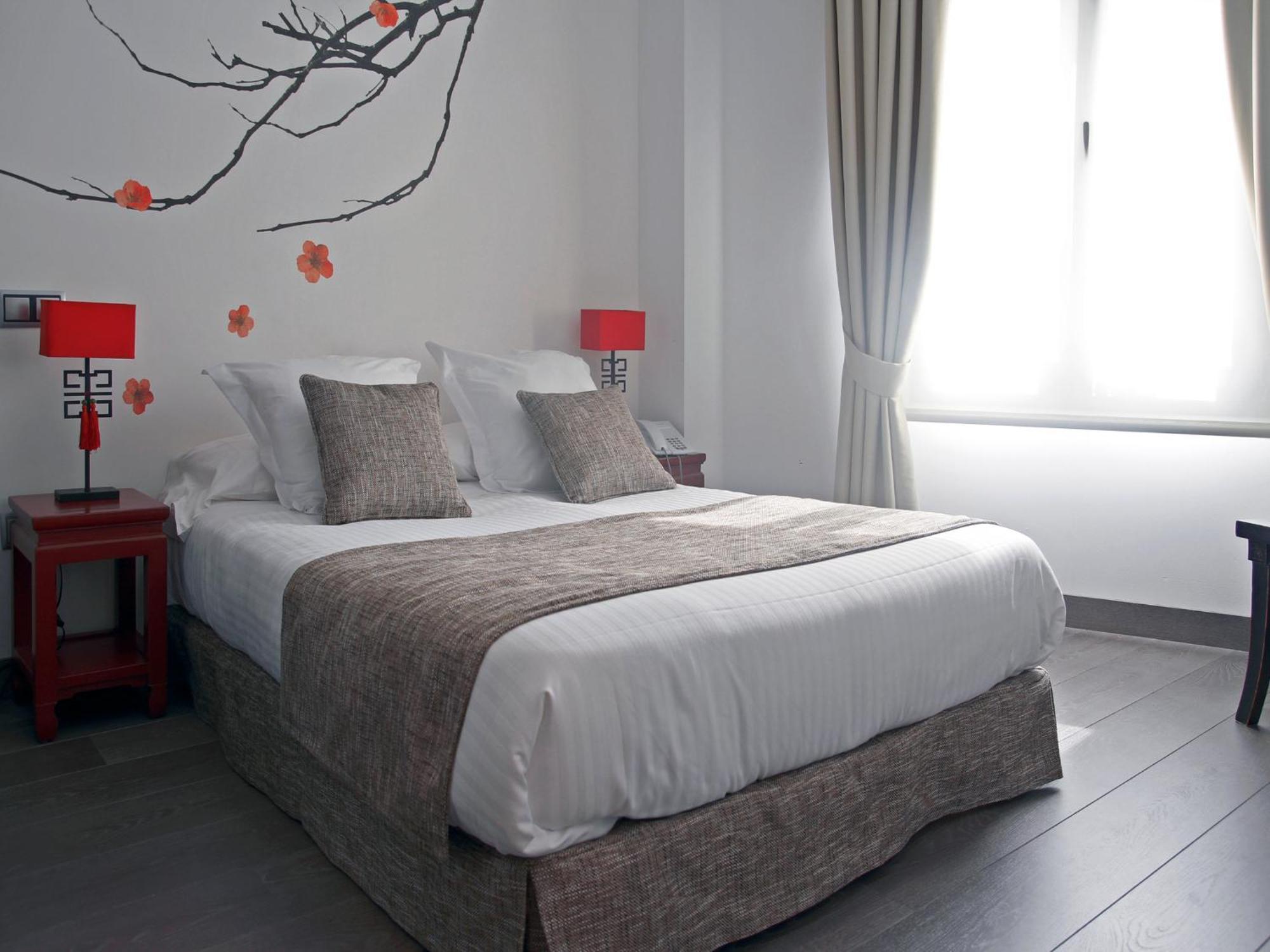 Le Petit Boutique Hotel (Adults Only) Сантандер Экстерьер фото